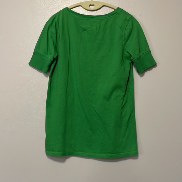Quality Goods. Solid green short sleeve t-shirt size small 4-6 - Picture 4 of 4